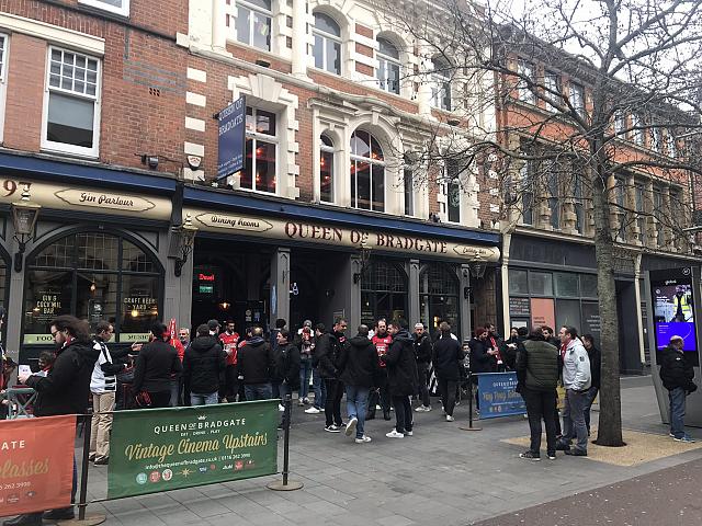 Leicester - Stade rennais : les supporters en nombre à Leicester ! 