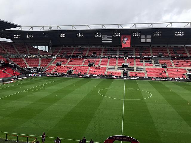 Stade rennais - Ajaccio : la compo de Genesio, Badé titulaire 