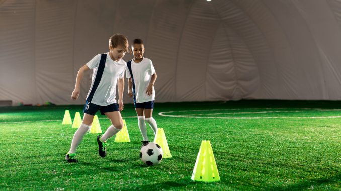 Entraînement de football avec ballon