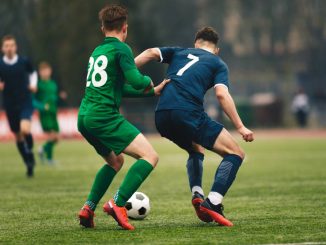 Textiles techniques : comment choisir une tenue de foot respirante et anti-transpiration ?